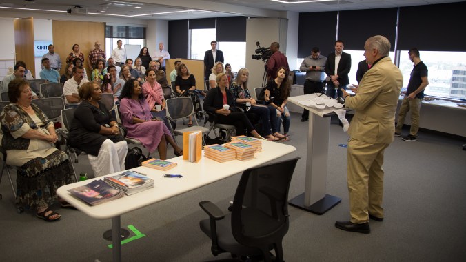 DonReed_BookSigning2018-35